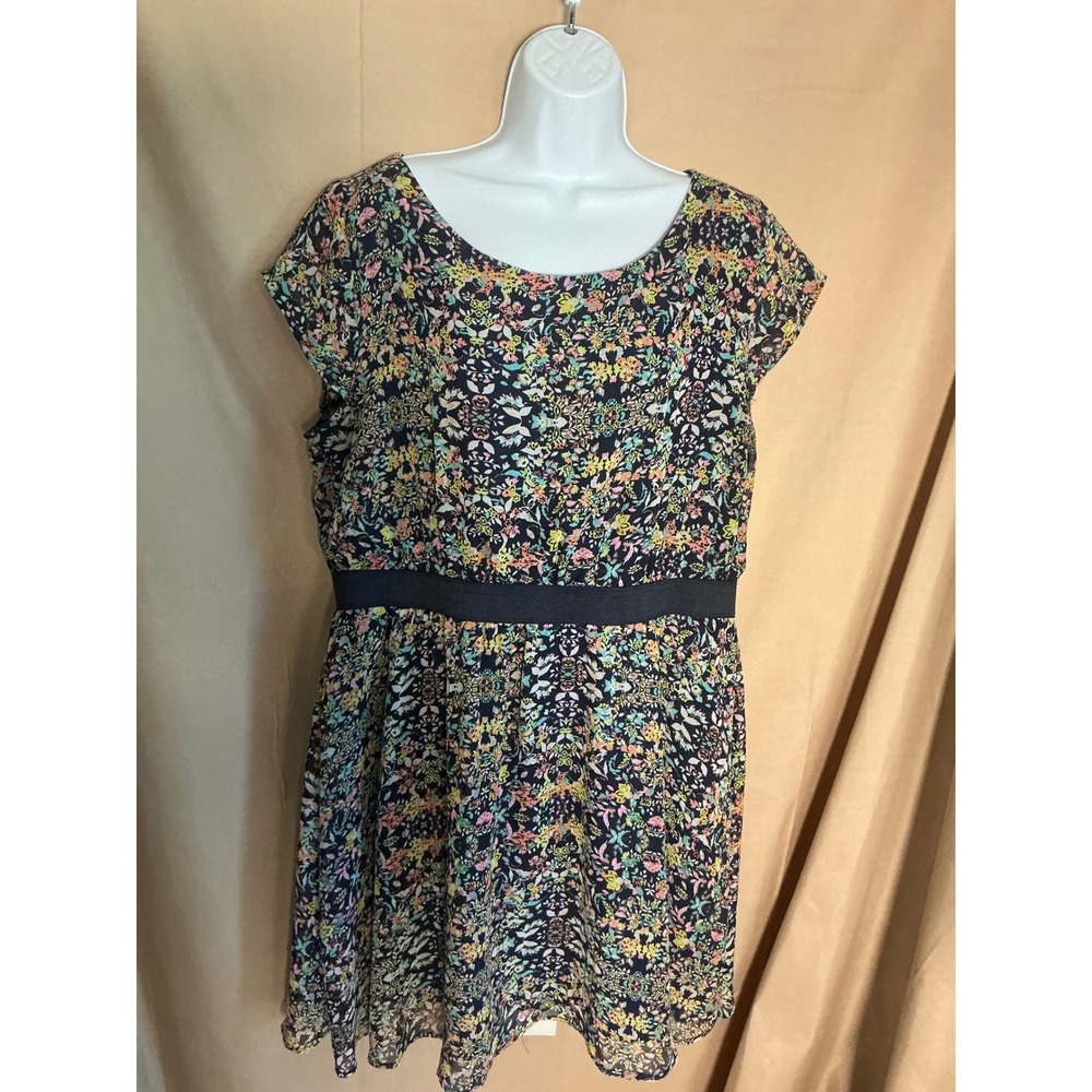 Xhilaration Fit and Flare Dress Women XXL Navy Floral Excellent Cap Sleeve Zip